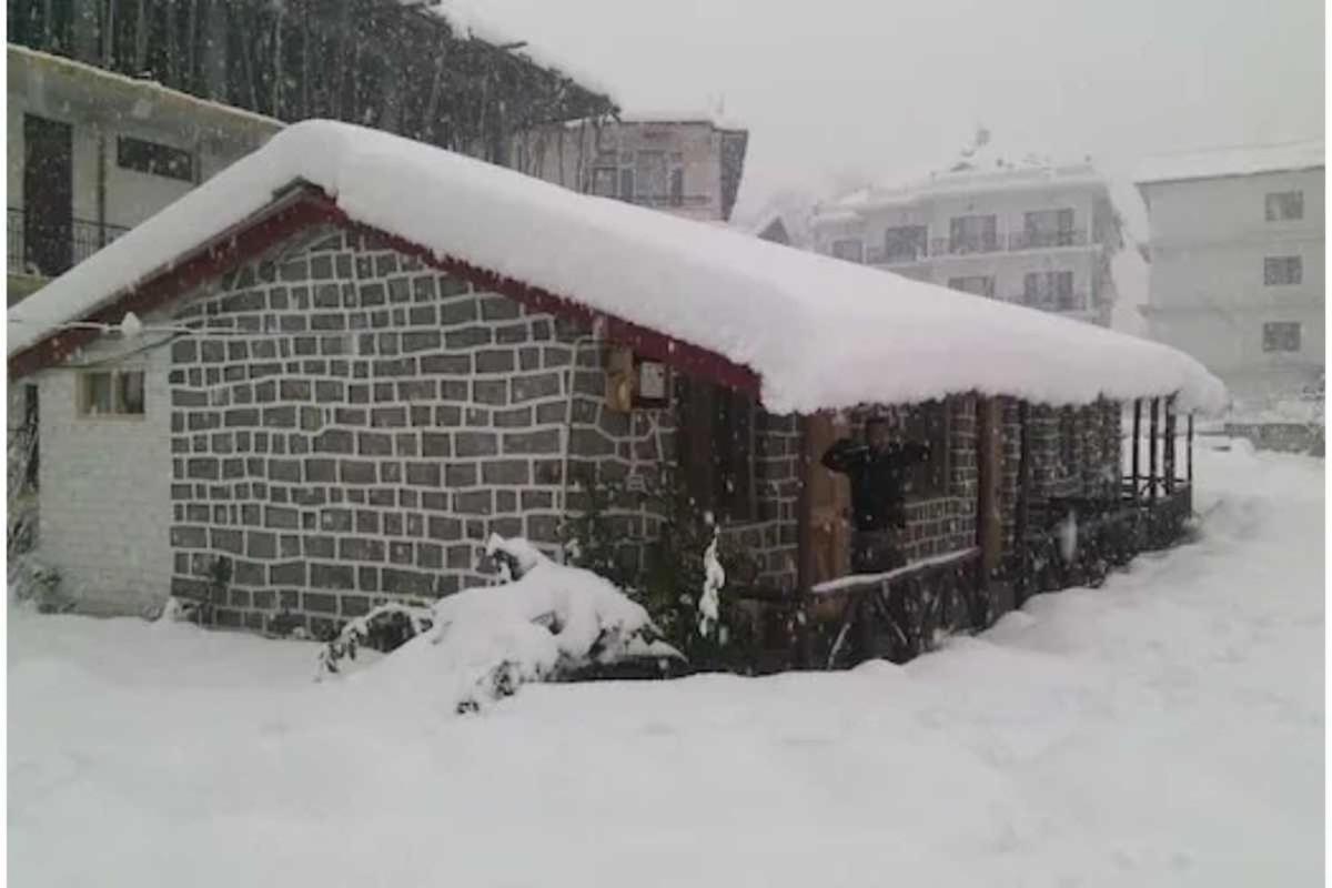Hotel Seraj International Manāli Exteriör bild
